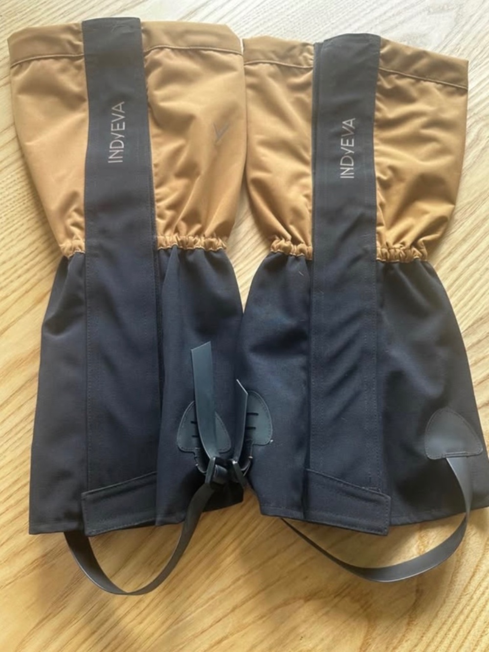 NWOT New Indyeva Liga Women’s Gater S/M